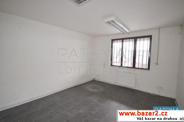 Pronájem skladového areálu 486 m2 v Praze 8 LIbeň