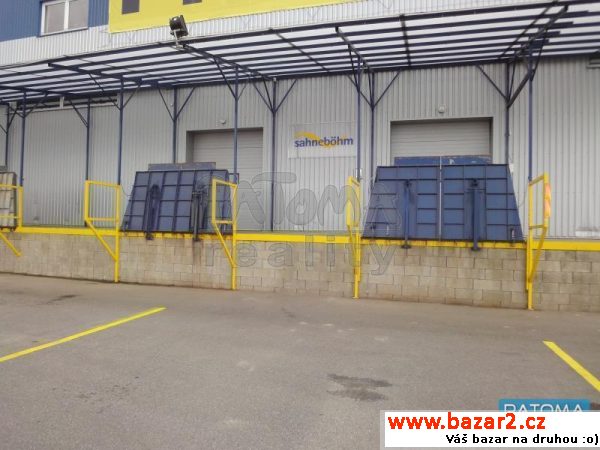 Pronájem sutereního skladového prostoru 500 m2 v