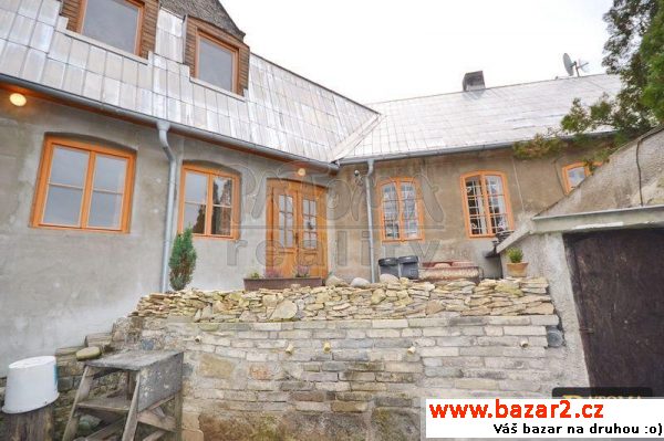 Prodej zrekonstruovaného domu 4+1/T, 150m2, Kladno