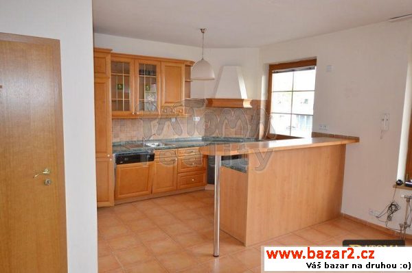 Pronájem řadového RD, 6+kk, 320m2, Praha 6 -
