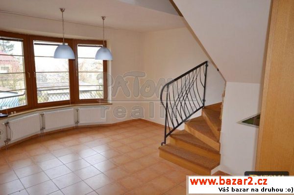 Pronájem řadového RD, 6+kk, 320m2, Praha 6 -