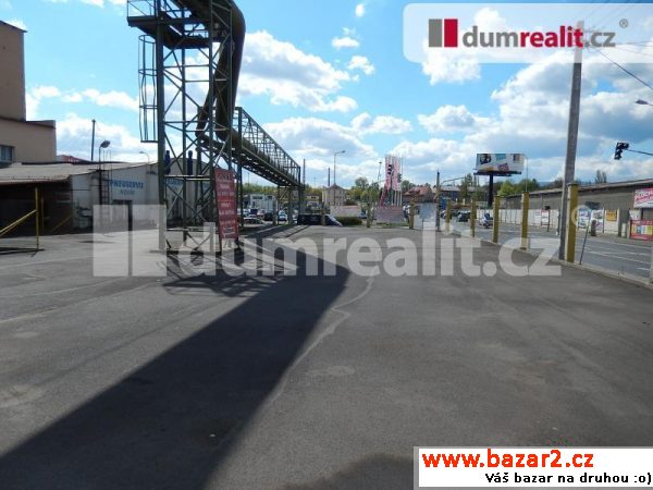 Pronájem autobazaru 1100m2 v Teplic.Dumrealit.cz