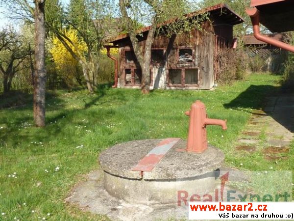 Prodej hezké chaty 4+1, 69 m2, výjimečný pozemek