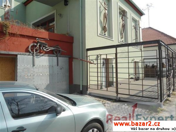 Prodej krásného penzionu, 360 m2, Hradištko, okr.