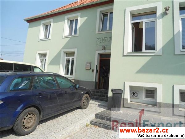 Prodej krásného penzionu, 360 m2, Hradištko, okr.