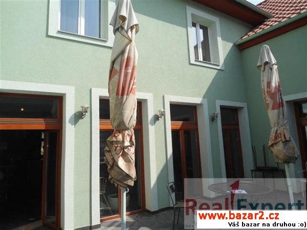 Prodej krásného penzionu, 360 m2, Hradištko, okr.