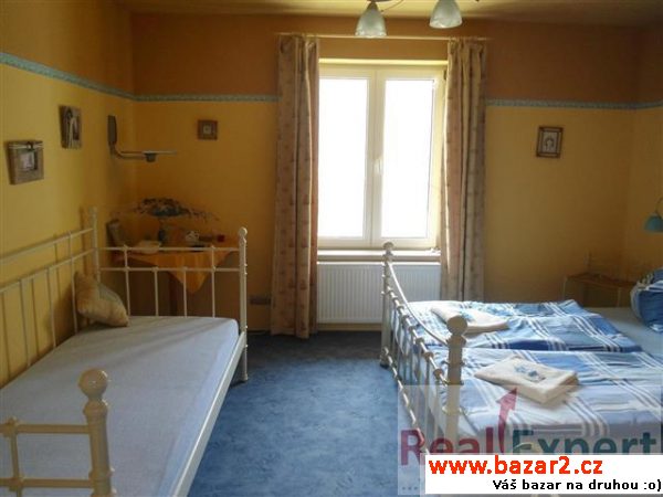 Prodej krásného penzionu, 360 m2, Hradištko, okr.