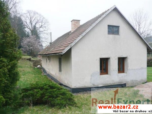 Prodej pěkného rodinného domu, 2+kk, Horní Bradlo
