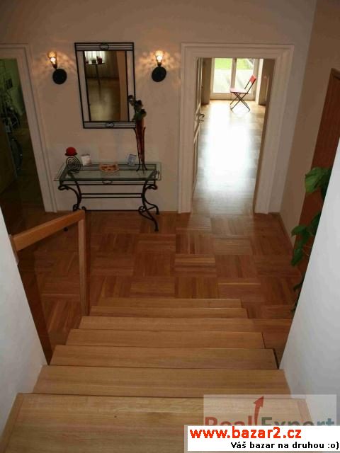 Pronájem exkluzivních NP 107m2 s terasou, Praha 2