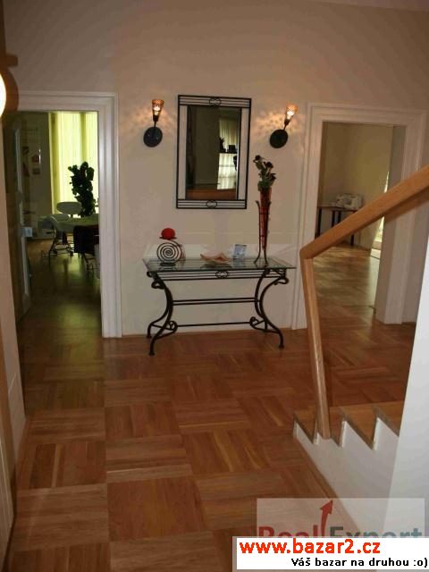 Pronájem exkluzivních NP 107m2 s terasou, Praha 2