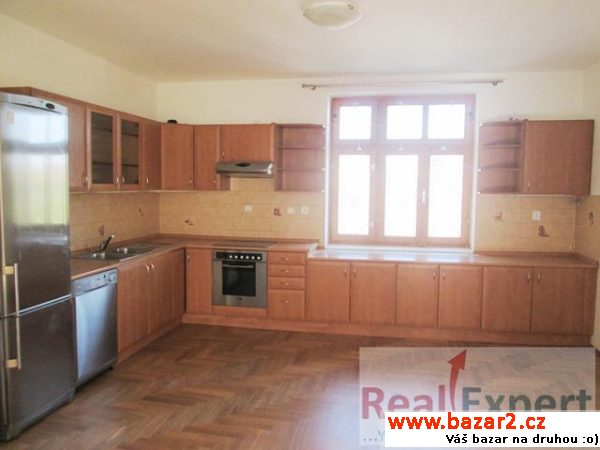 Samostatný luxusní RD 8+2kk/T/B, 340m2, Praha 6 -
