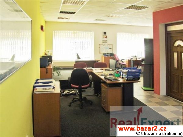 Pronájem prodejny se zázemím, 110 m2, Praha 4 -