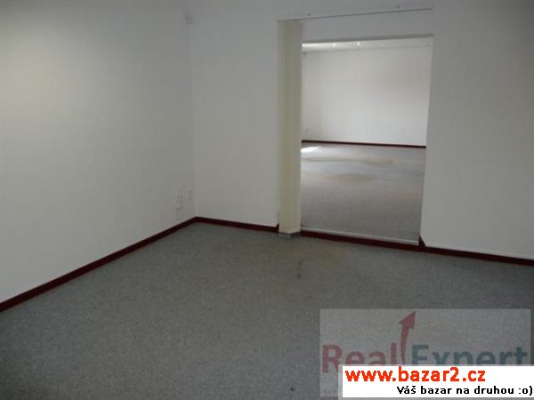 Pronájem světlých kancelářských prostor 81 m2,