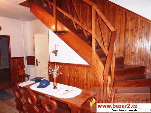 Prodej RD, 5+1 s terasou a garáží na pozemku 1207