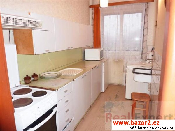 Prodej RD, 5+1 s terasou a garáží na pozemku 1207