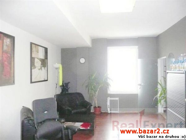 Pronájem kanceláře 30 m2, Praha 5 - Smíchov,