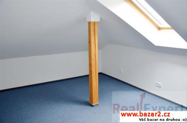 Luxusní rodinný dům 5+kk/T, 2x samostatná garáž,