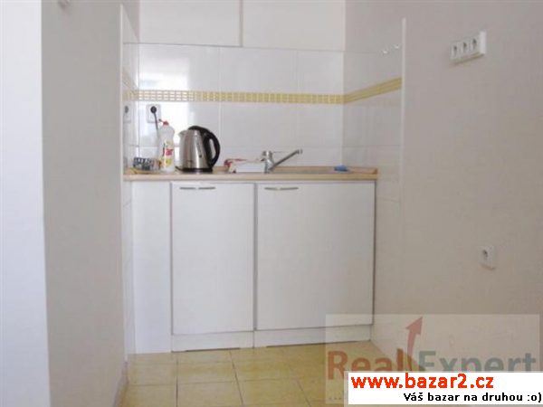 Pronájem 2 kanceláří s menším skladem, 60m2, Praha
