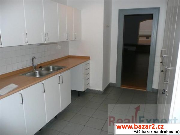Reprezentativní kancelářské prostory, 333m2, Praha