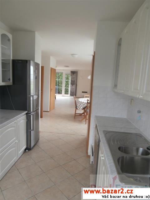 Krásný samostatný RD 6+1 se zahradou, 250m2, Praha
