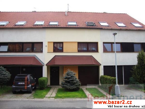 Prodej pěkného, prostorného řadového RD