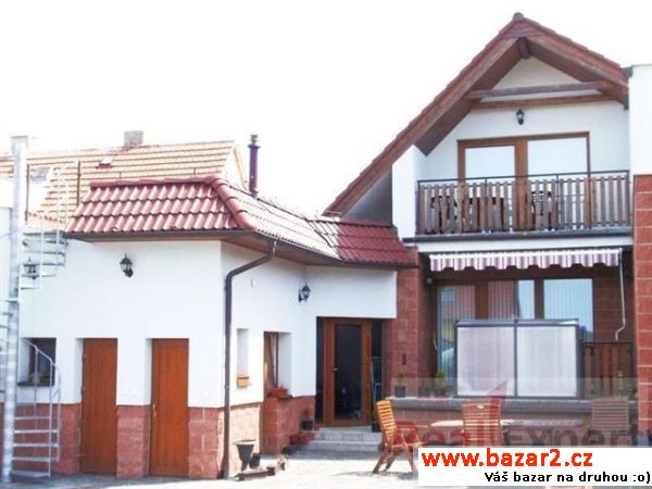 Prodej krásného rodinného domu, 4+2, 172m2, Unhošť