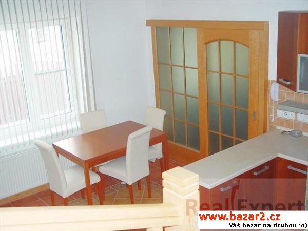 Prodej krásného rodinného domu, 4+2, 172m2, Unhošť
