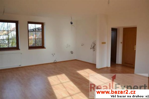Pronájem nového domu 4+kk, už. plocha 110m2, Praha