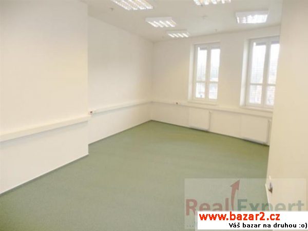 Pronájem tří kanceláří, 93 m2, Nuselská ul. Praha