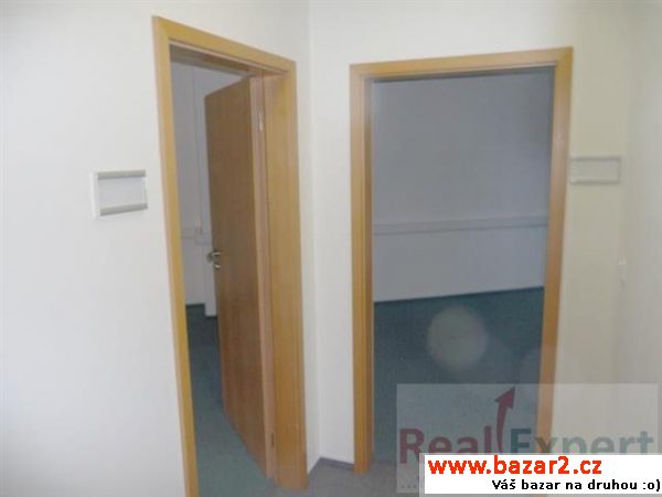 Pronájem tří kanceláří, 93 m2, Nuselská ul. Praha
