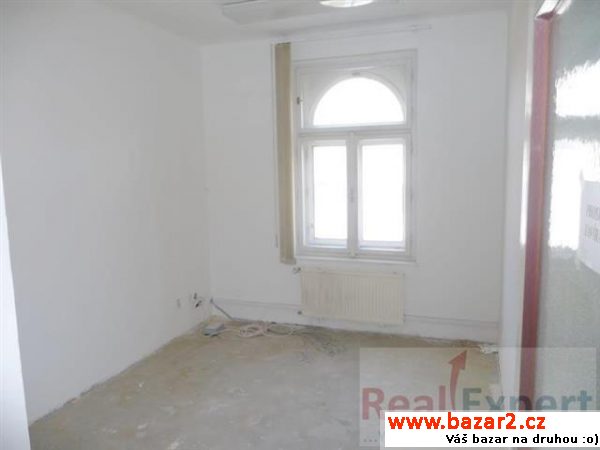 Pronájem kanceláří, pět místností o ploše 147 m2,