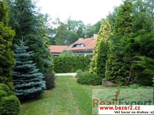 Exkluzivní vila 960 m2, 20 místností, Praha 5