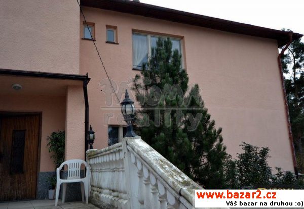 Prodej prostorného rodinného domu 2x 3+1, 240 m²,