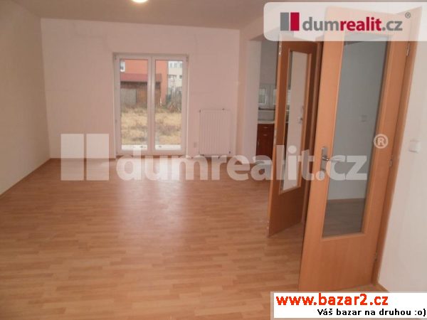 krajní ŘRD 5+kk se zahradou, na hr.Dumrealit.cz