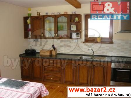 Prodej, rodinný dům 6+kk, 220 m2, Sedlčany, Janov