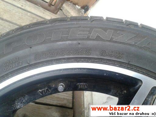 Alu 18 OZ + pneu 235/45 R 18