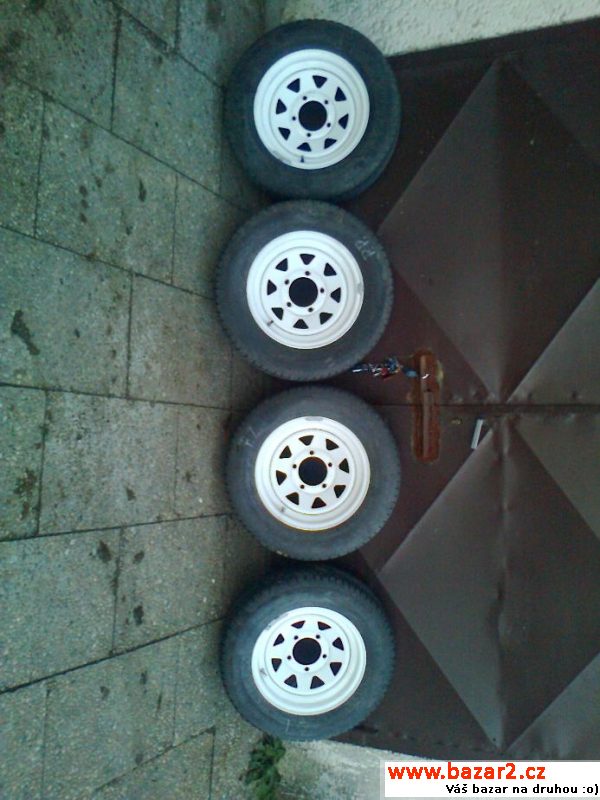 Pneumatiky 215/65R15