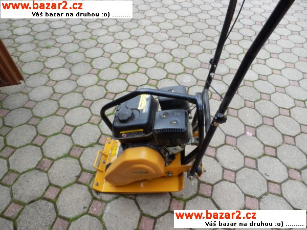 Prodej vibrační motorové deky na dlažbu