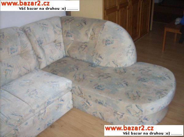 rozskládací sedačka s úložným prostorem