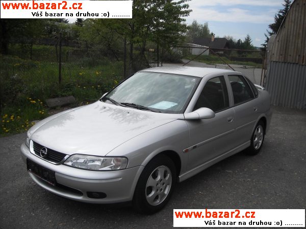 OPEL VECTRA 1.8 16v,NAJETO POUZE 57 Tkm TOP TOP TOP STAV