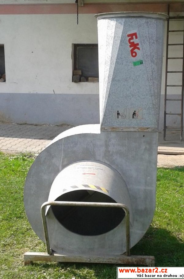 Výfuk na seno (senomet)