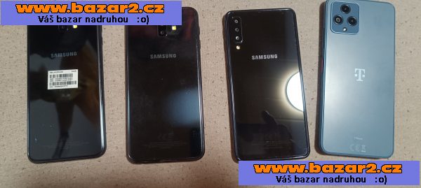 Dotykové mobilní telefony -3, inzerce-cz.cz Dotykové mobilní telefony