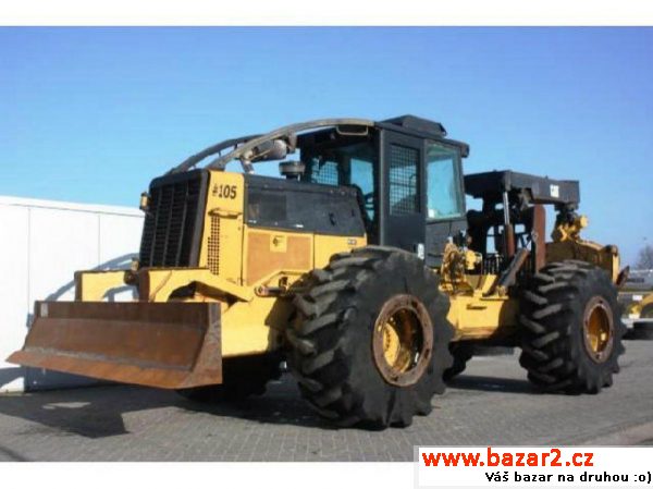 Caterpillar 545C lesní traktor 19t vyvážečka
