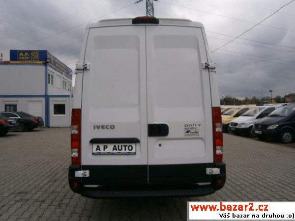 Iveco Daily, 35S14 STŘEDNÍ KLIMA TEMPOMAT 3