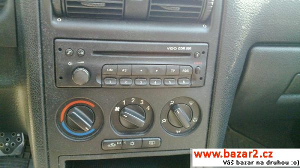 Originál autorádio Opel s CD 