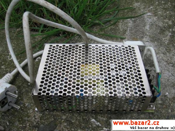 Napájecí zdroj 12V/60W