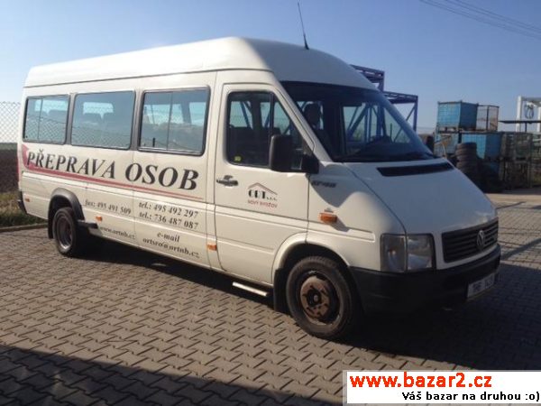 Volksvagen minibus 19+1