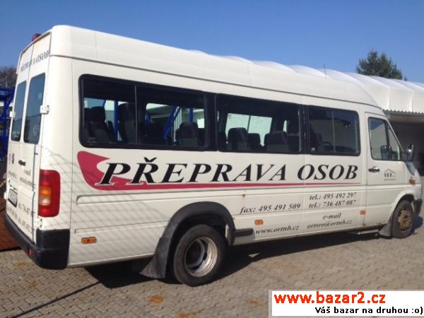 Volksvagen minibus 19+1