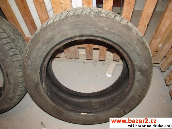 2x zimní pneu 15