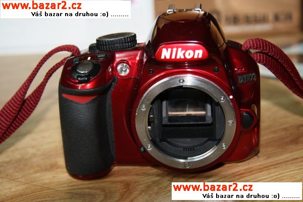 Digitální zrcadlovka Nikon D3100 v záruce